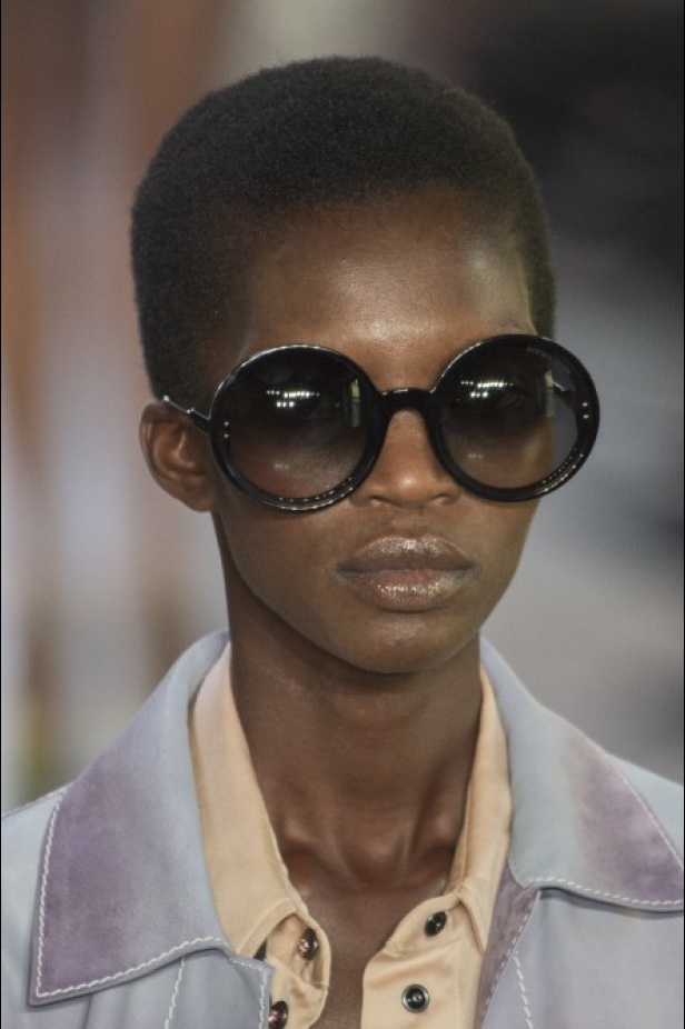 مجموعة “بوتيغا فينيتا” للأزياء لربيع وصيف 2018 !