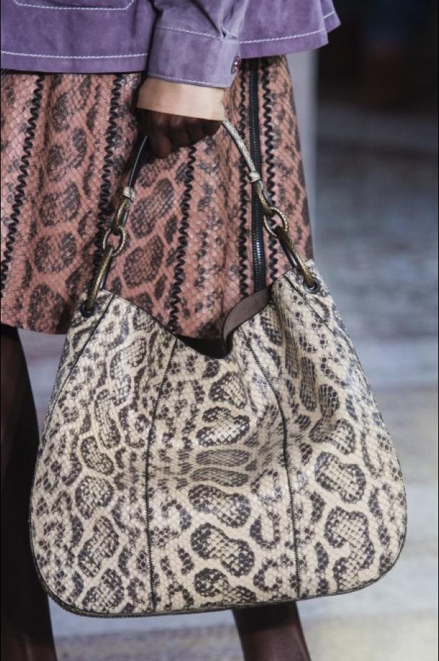 مجموعة “بوتيغا فينيتا” للأزياء لربيع وصيف 2018 !