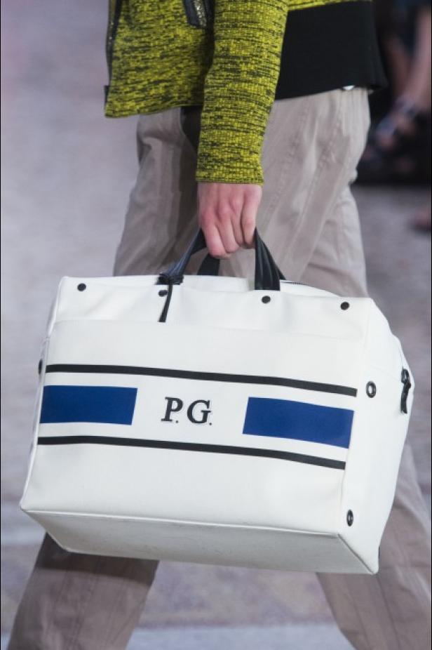 مجموعة “بوتيغا فينيتا” للأزياء لربيع وصيف 2018 !