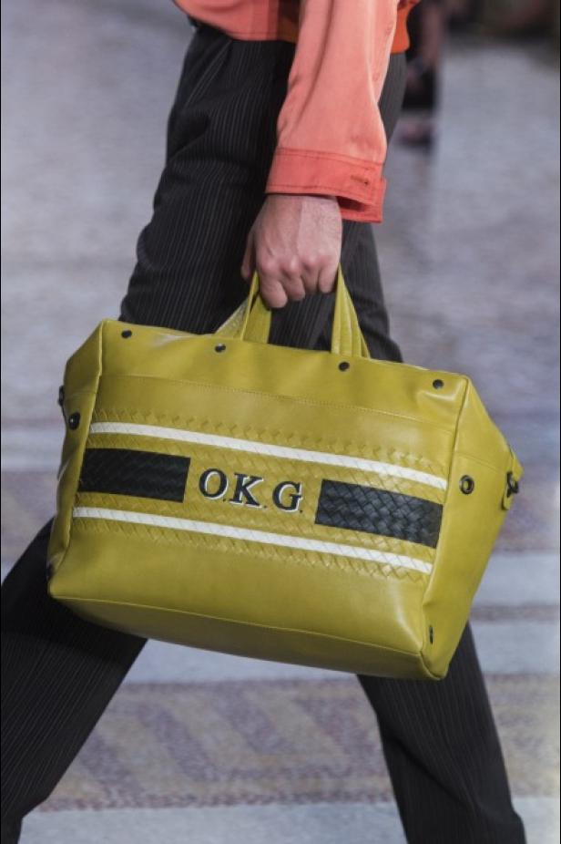 مجموعة “بوتيغا فينيتا” للأزياء لربيع وصيف 2018 !