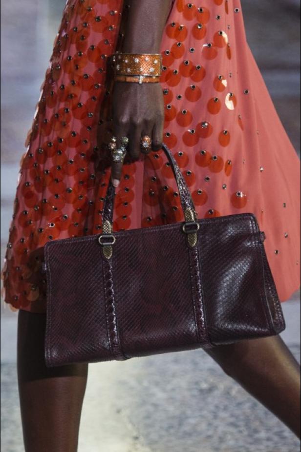 مجموعة “بوتيغا فينيتا” للأزياء لربيع وصيف 2018 !