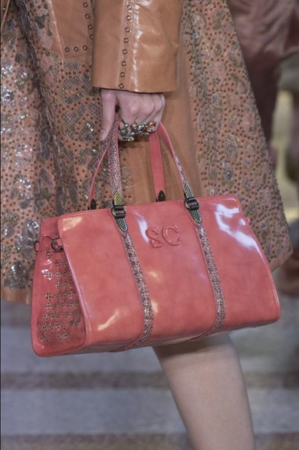 مجموعة “بوتيغا فينيتا” للأزياء لربيع وصيف 2018 !