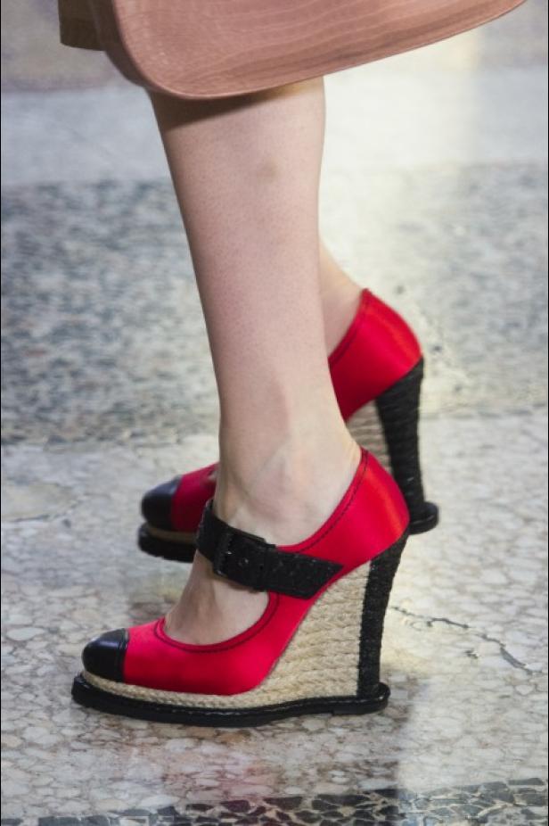 مجموعة “بوتيغا فينيتا” للأزياء لربيع وصيف 2018 !