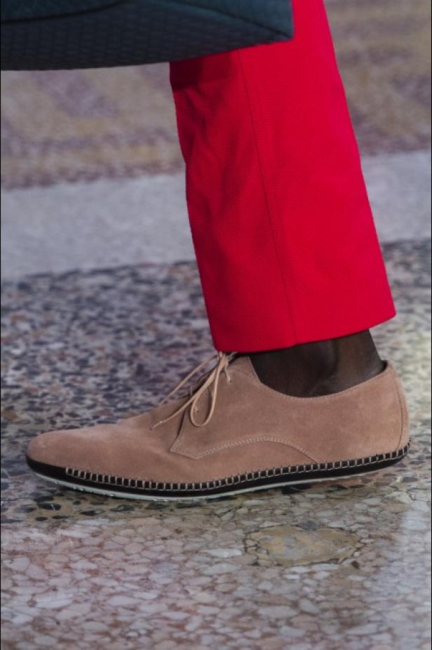 مجموعة “بوتيغا فينيتا” للأزياء لربيع وصيف 2018 !