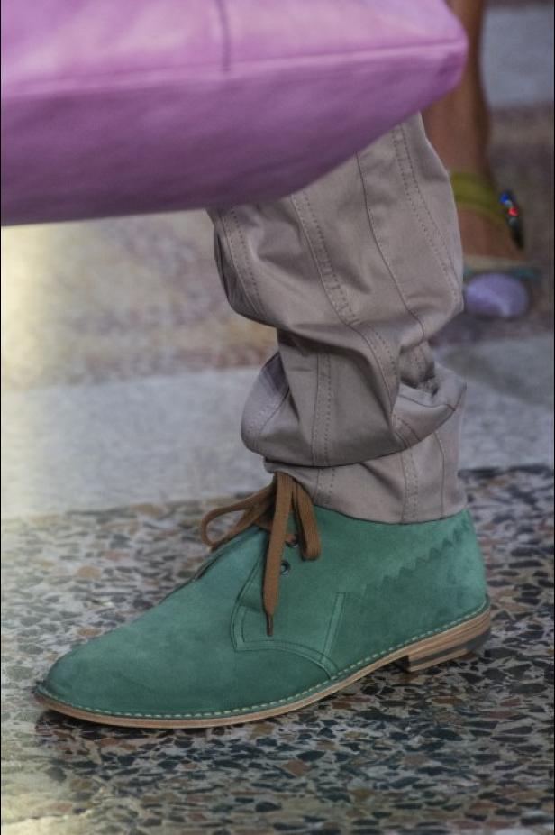 مجموعة “بوتيغا فينيتا” للأزياء لربيع وصيف 2018 !