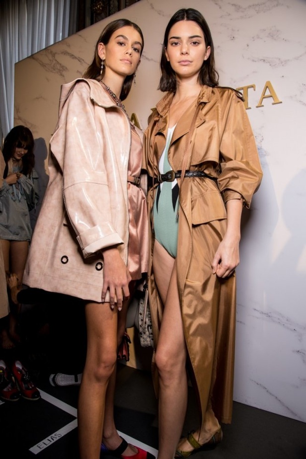 مجموعة “بوتيغا فينيتا” للأزياء لربيع وصيف 2018 !