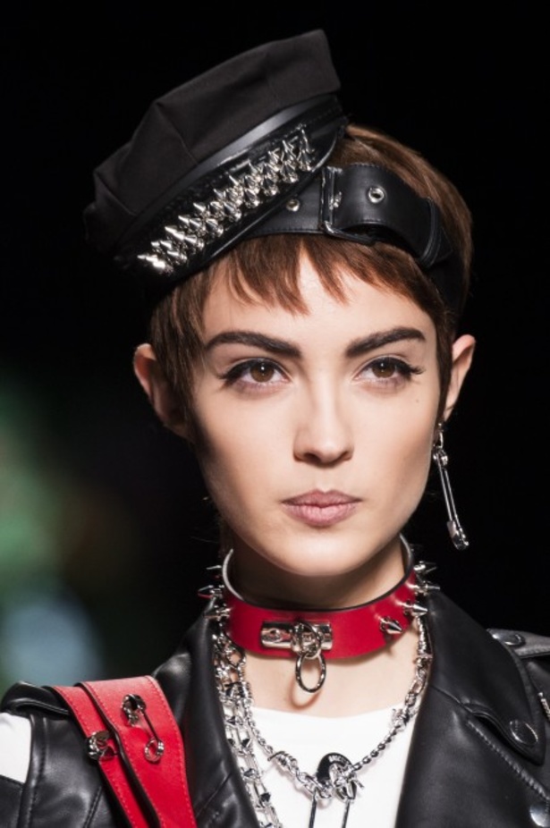 مجموعة Moschino لربيع وصيف 2018