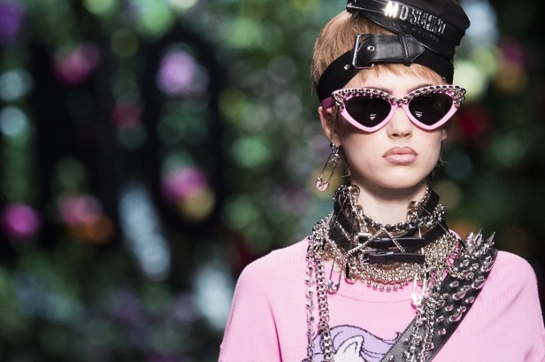مجموعة Moschino لربيع وصيف 2018