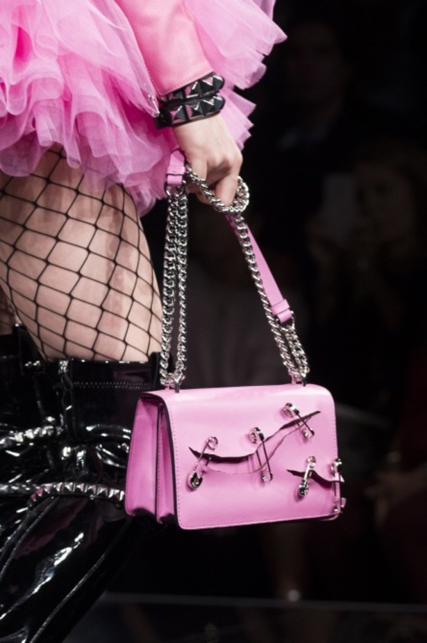 مجموعة Moschino لربيع وصيف 2018