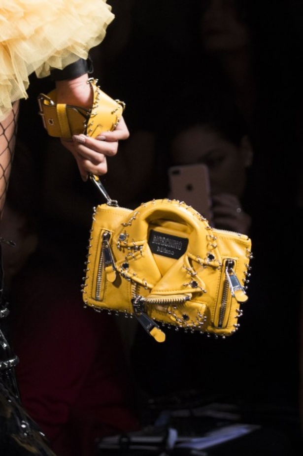 مجموعة Moschino لربيع وصيف 2018