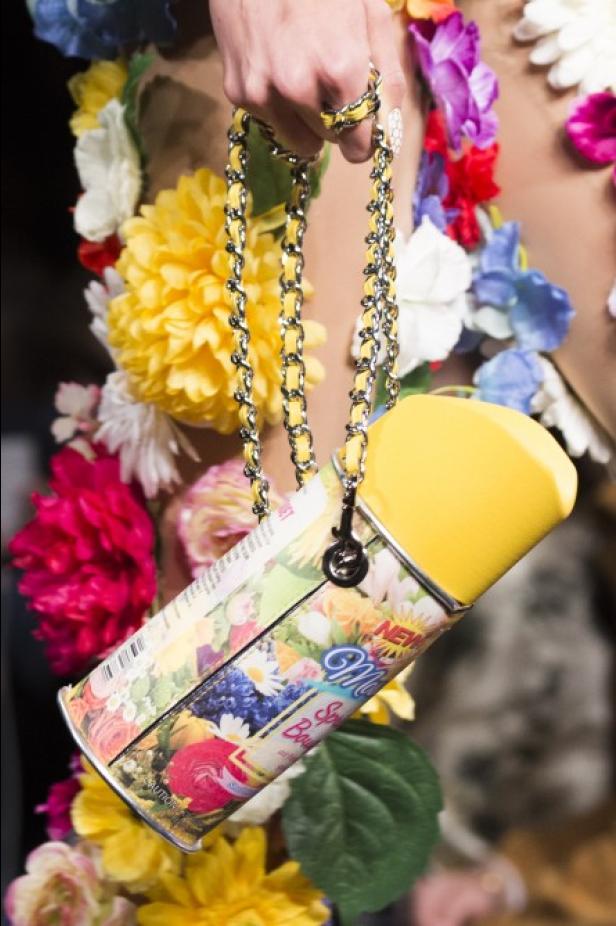 مجموعة Moschino لربيع وصيف 2018