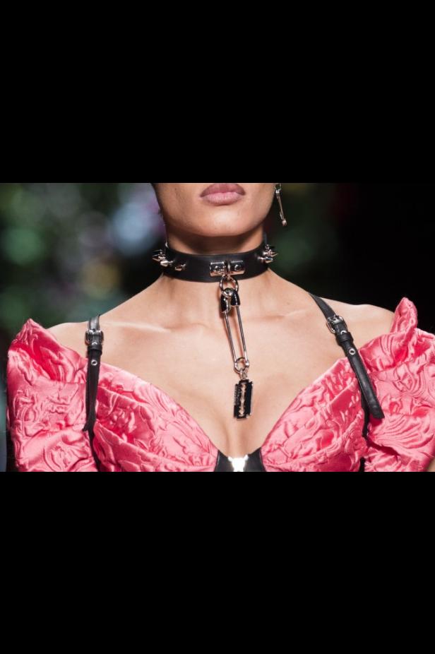 مجموعة Moschino لربيع وصيف 2018