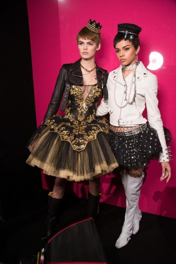 مجموعة Moschino لربيع وصيف 2018