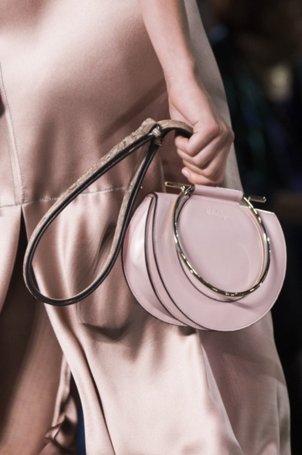 مجموعة "سلفاتوري فيراغامو" لموسم ربيع وصيف 2018