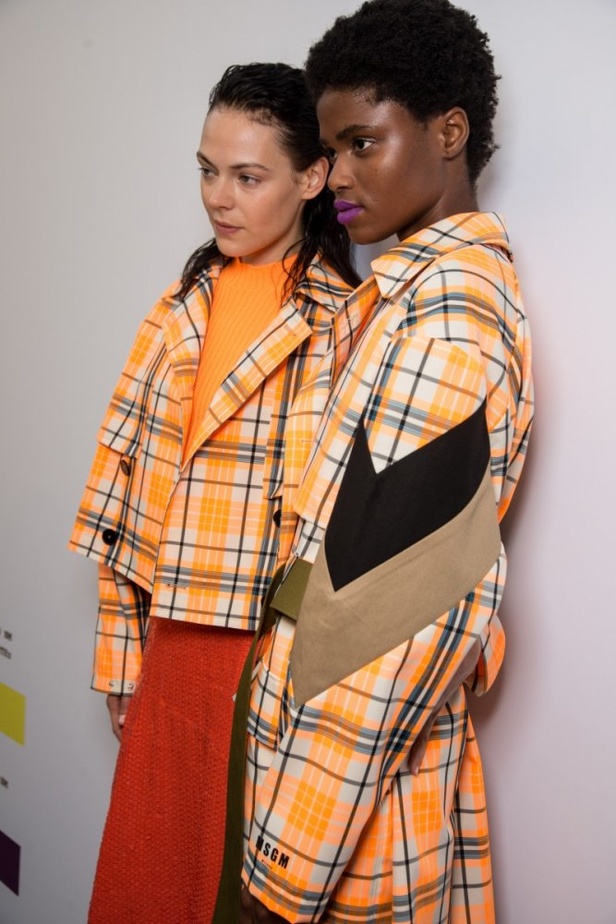 عرض أزياء MSGM لموسمي ربيع وصيف 2018 !