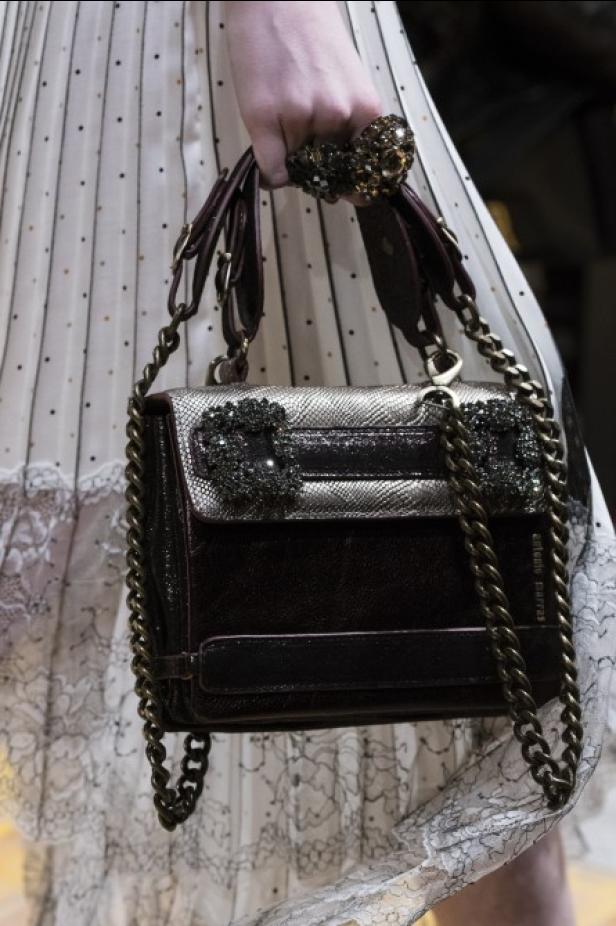 مجموعة "أنطونيو ماراس" لموسم ربيع وصيف 2018