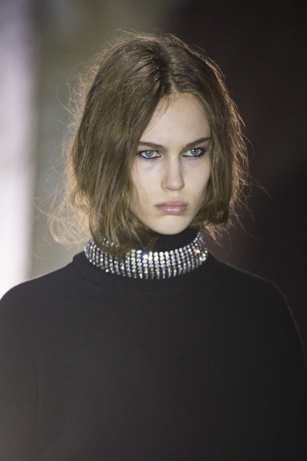 أناقة الأسود مع ألكسندر وانغ لخريف و شتاء 2017