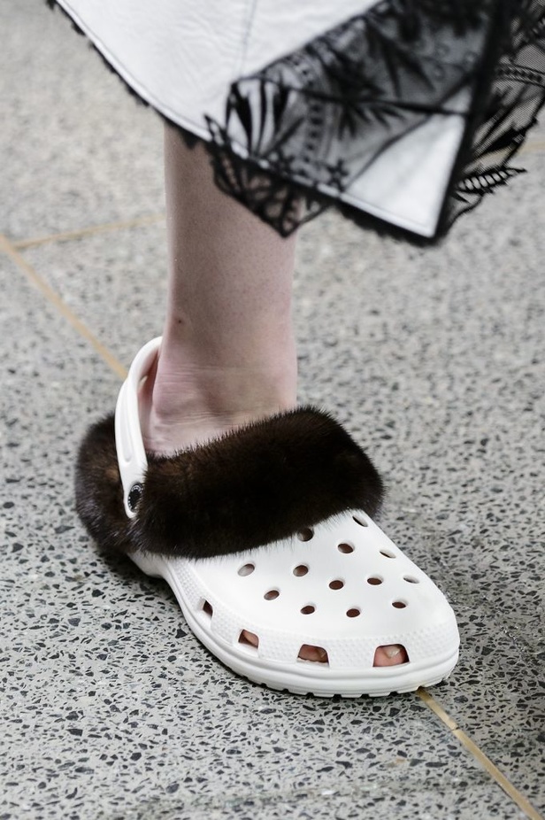 مجموعة كريستوفر كاين للألبسة الجاهزة لخريف و شتاء 2017