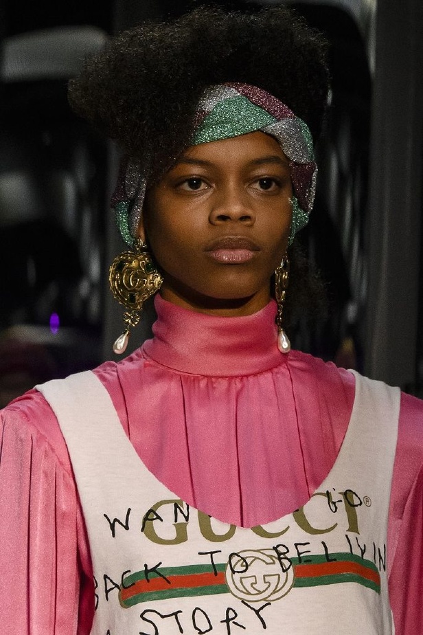 الازياء المشجرة بالوان مبهجة احدث موضة من دار غوتشي في شتاء 2018