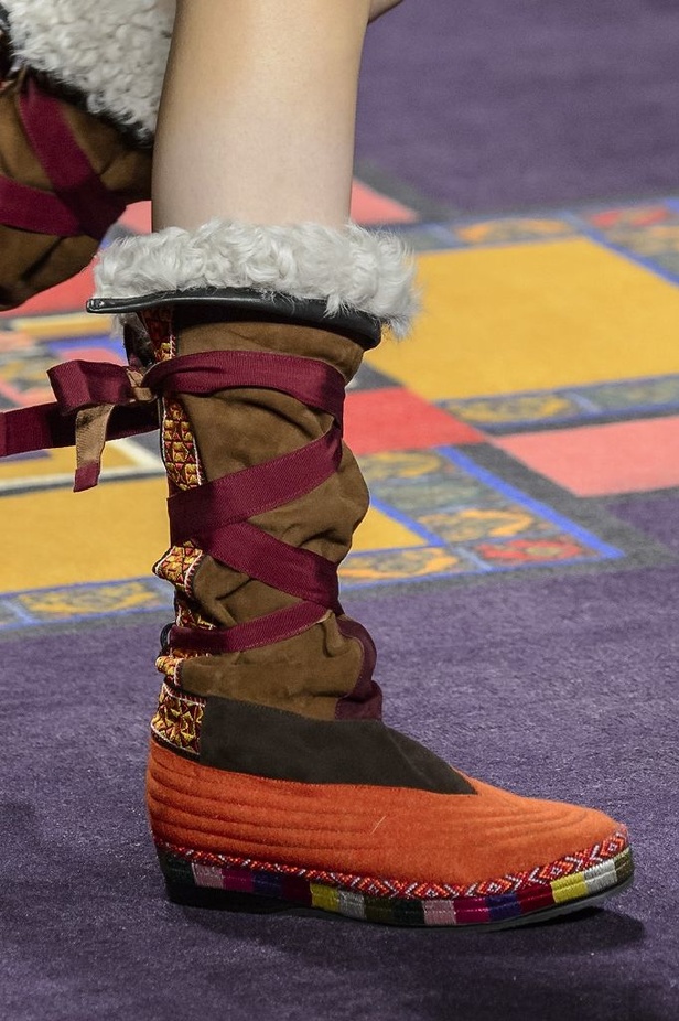 مجموعة متعددة الألوان منEtro  لخريف وشتاء 2017