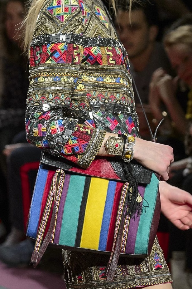 مجموعة متعددة الألوان منEtro  لخريف وشتاء 2017