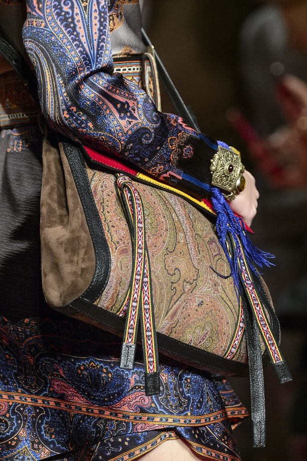 مجموعة متعددة الألوان منEtro  لخريف وشتاء 2017