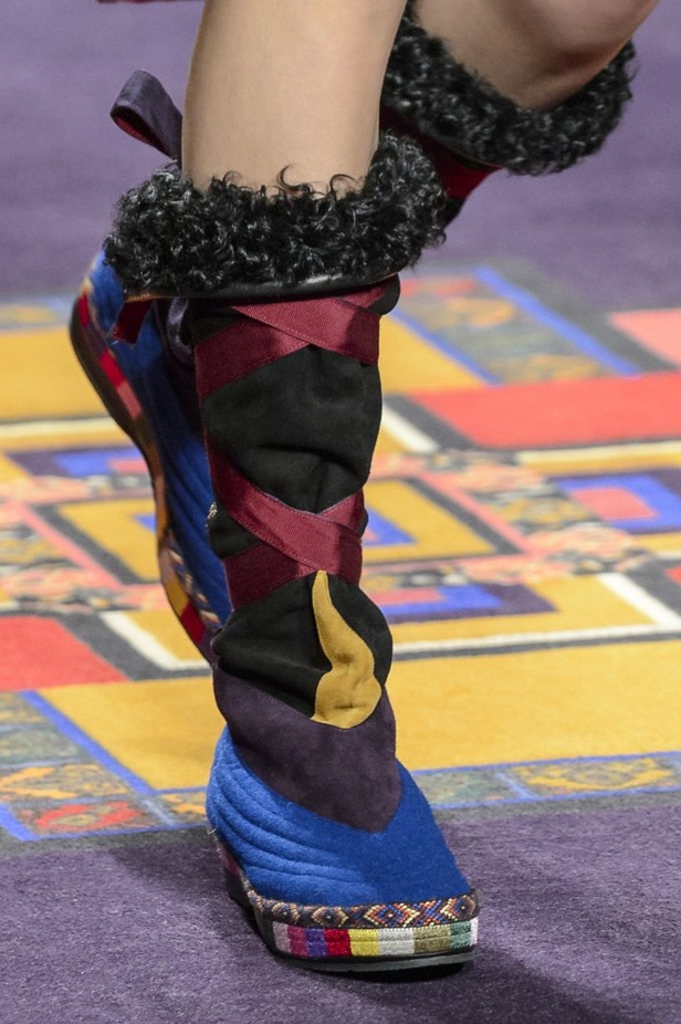 مجموعة متعددة الألوان منEtro  لخريف وشتاء 2017