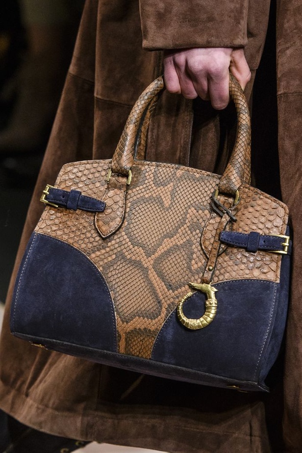 عرض أزياء Trussardi لخريف وشتاء ٢٠١٧!