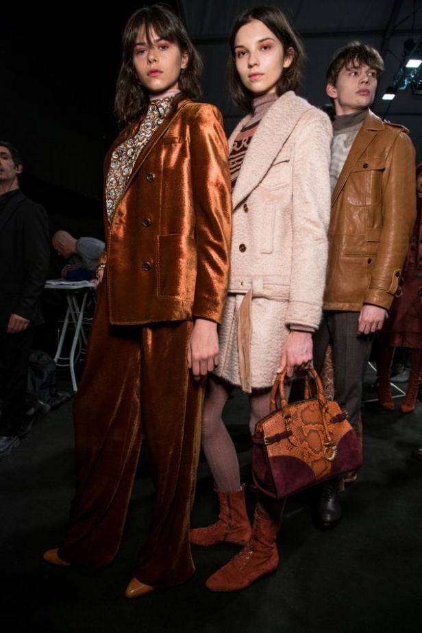 عرض أزياء Trussardi لخريف وشتاء ٢٠١٧!