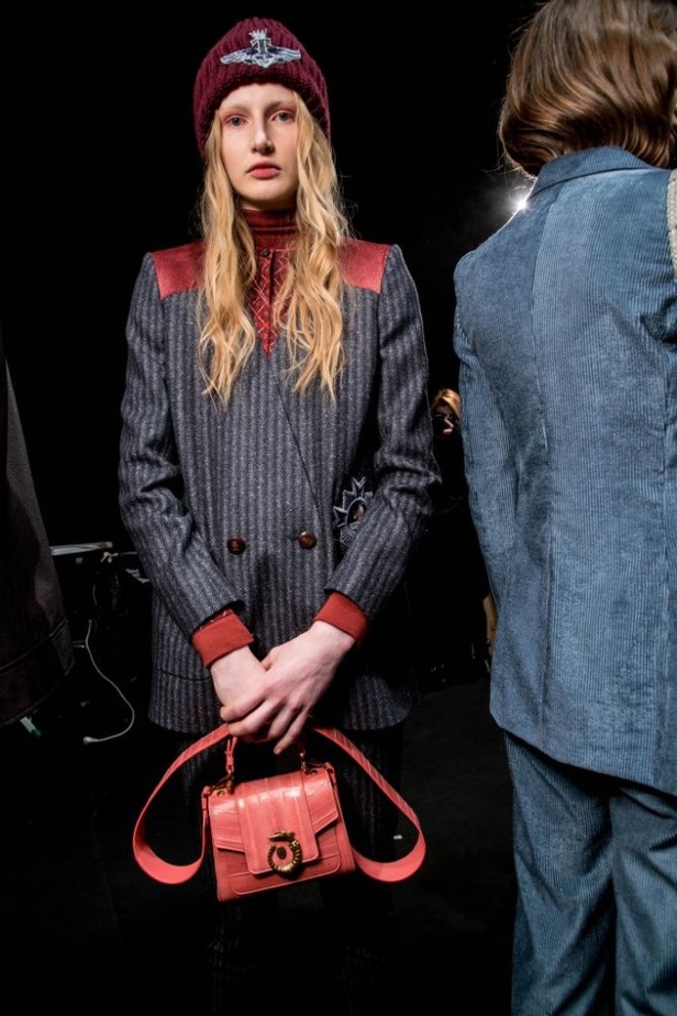 عرض أزياء Trussardi لخريف وشتاء ٢٠١٧!