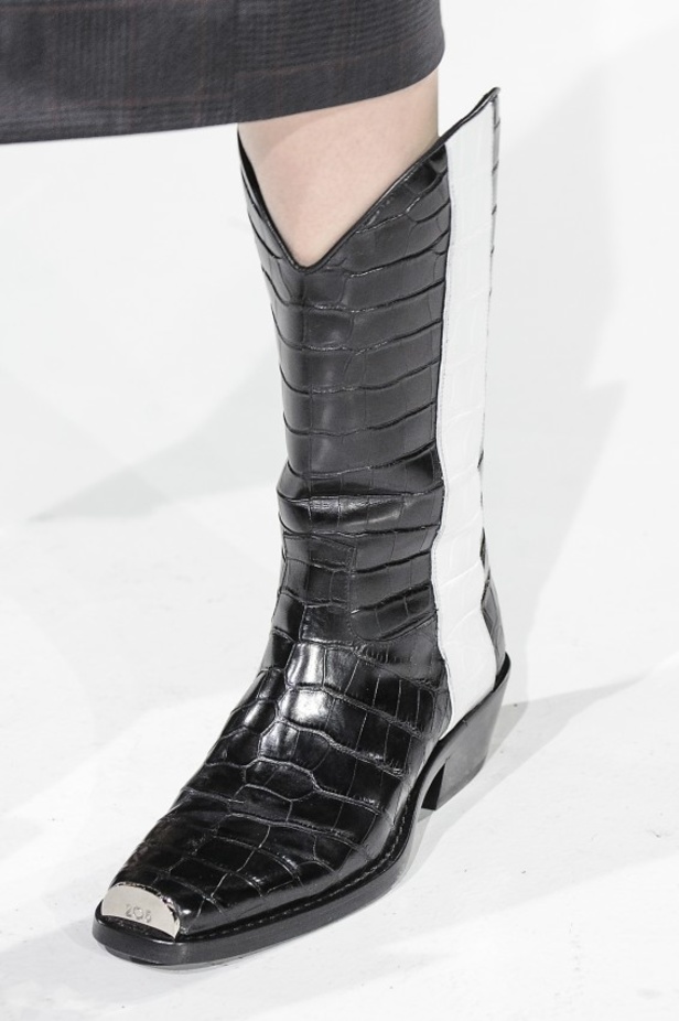 مجموعة Calvin Klein للأزياء الجاهزة لخريف ٢٠١٧!