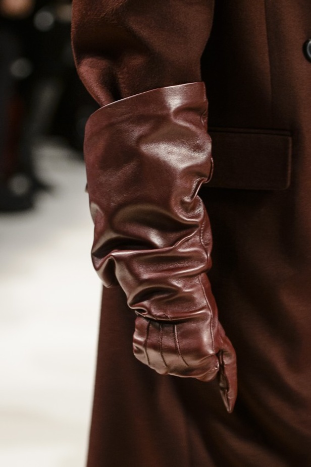 مجموعة فيكتوريا بيكهام للألبسة الجاهزة لخريف و شتاء 2017