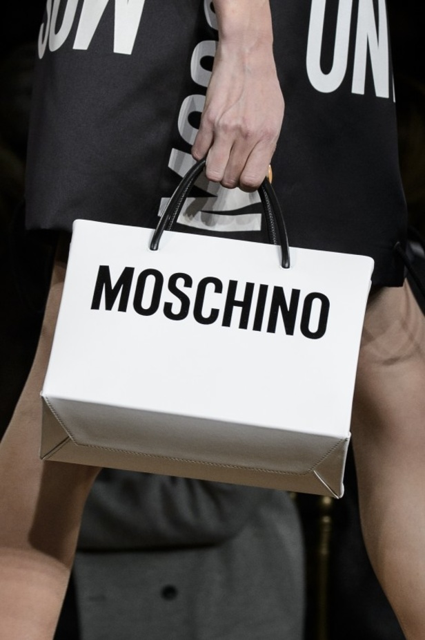 مجموعة "موسكينو" لموسم خريف وشتاء 2017-2018