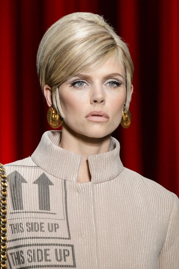 مجموعة "موسكينو" لموسم خريف وشتاء 2017-2018