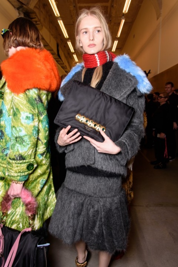 عرض أزياء Prada لخريف ٢٠١٧ !