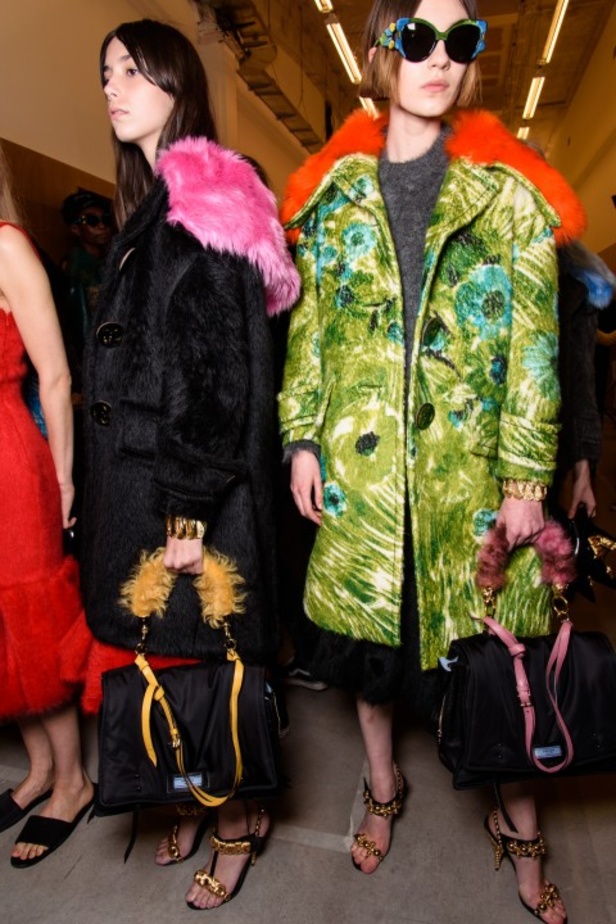 عرض أزياء Prada لخريف ٢٠١٧ !