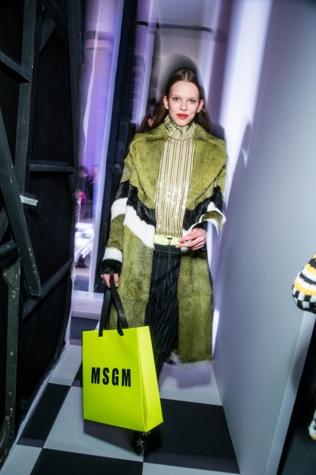 عرض أزياء Msgm لخريف وشتاء 2017