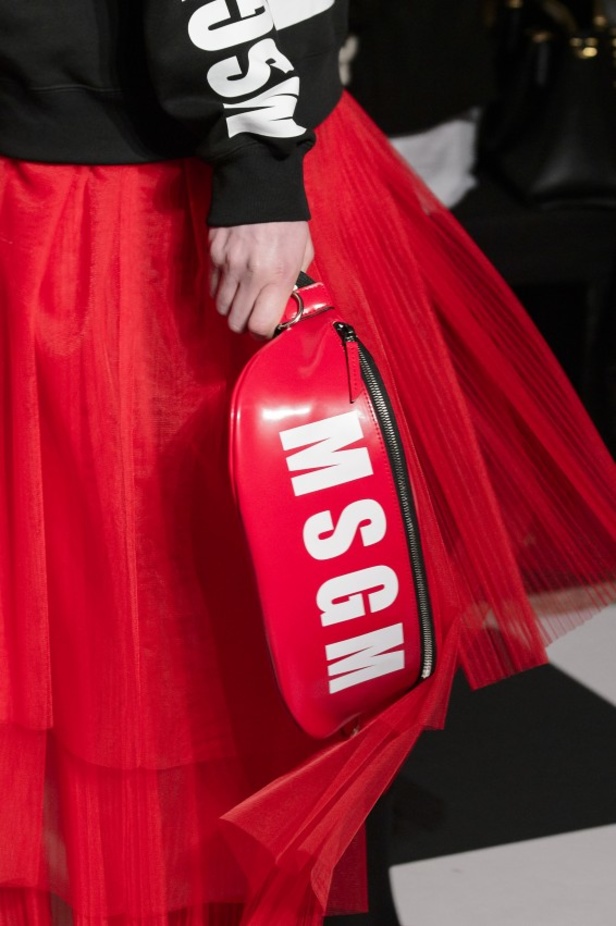 عرض أزياء Msgm لخريف وشتاء 2017