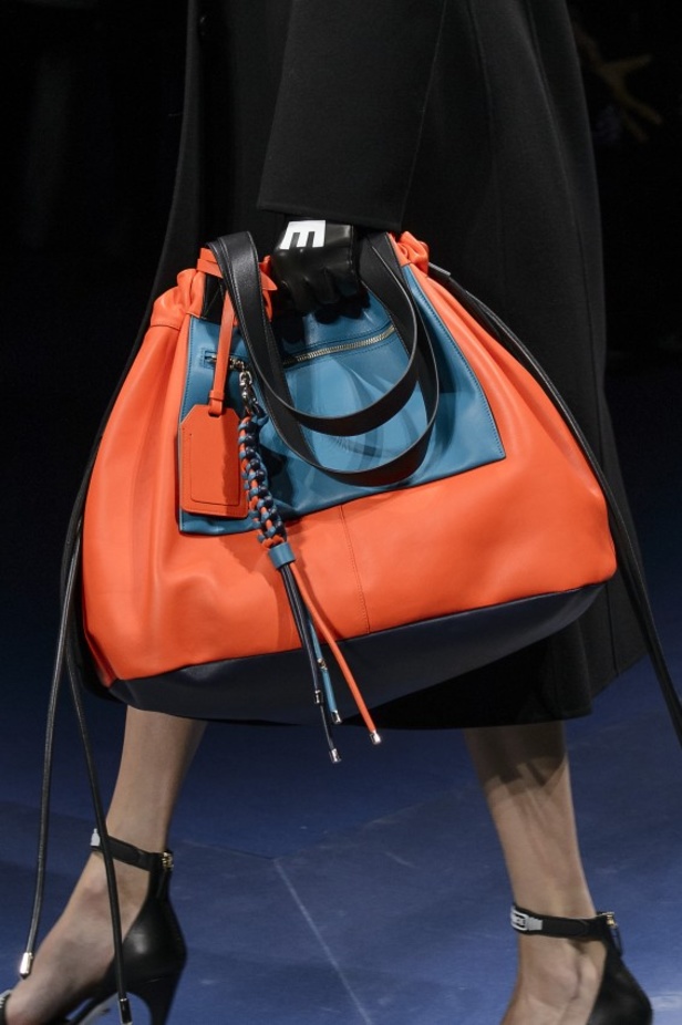 مجموعة "فيرساتشي" لموسم خريف وشتاء 2017-2018