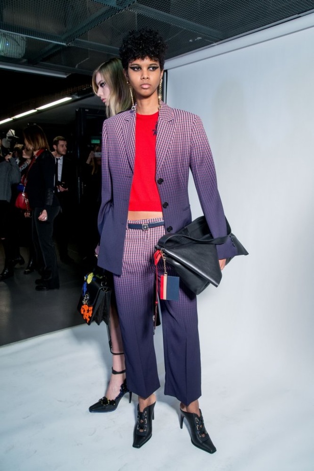 مجموعة "فيرساتشي" لموسم خريف وشتاء 2017-2018