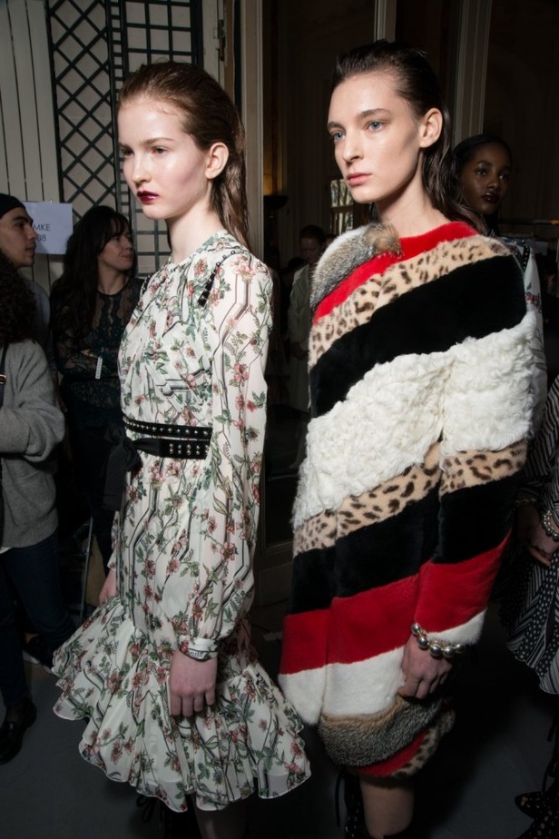 مجموعة جيامباتيستا فالي Giambattista Valli لخريف وشتاء 2017