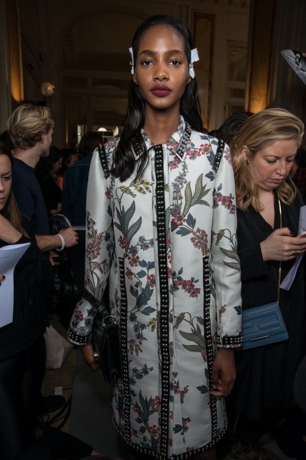 مجموعة جيامباتيستا فالي Giambattista Valli لخريف وشتاء 2017