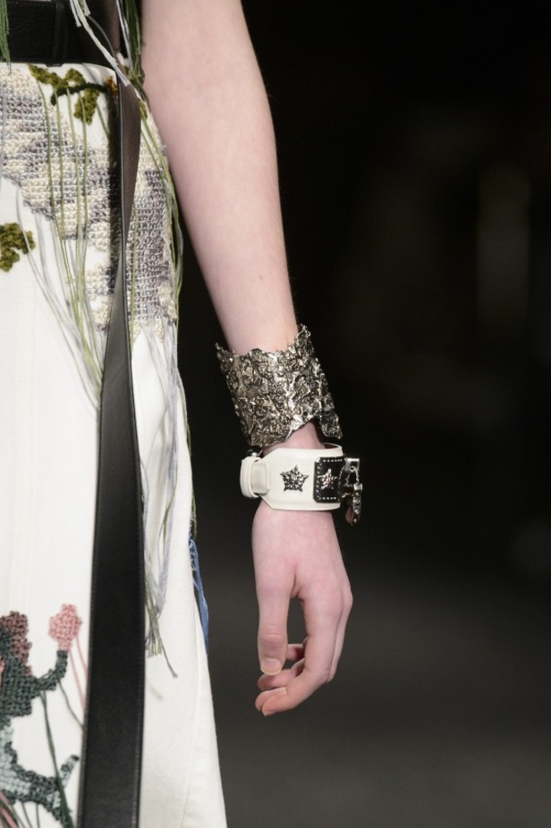 مجموعة الكسندر ماكوين للألبسة الجاهزة لخريف و شتاء 2017