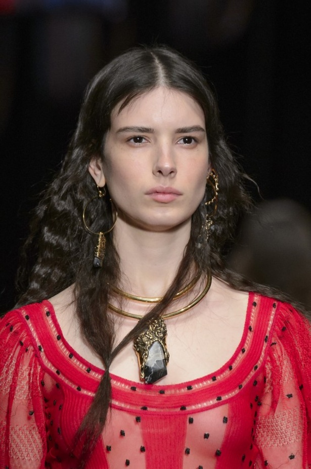 مجموعة الكسندر ماكوين للألبسة الجاهزة لخريف و شتاء 2017