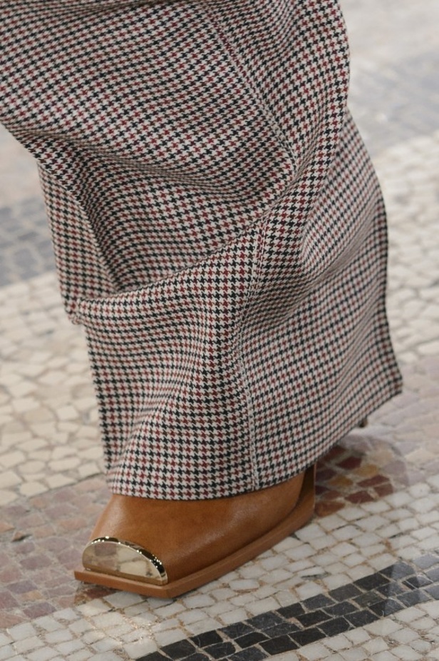 عرض أزياء ستيلا مكارتني لموسم خريف وشتاء 2017