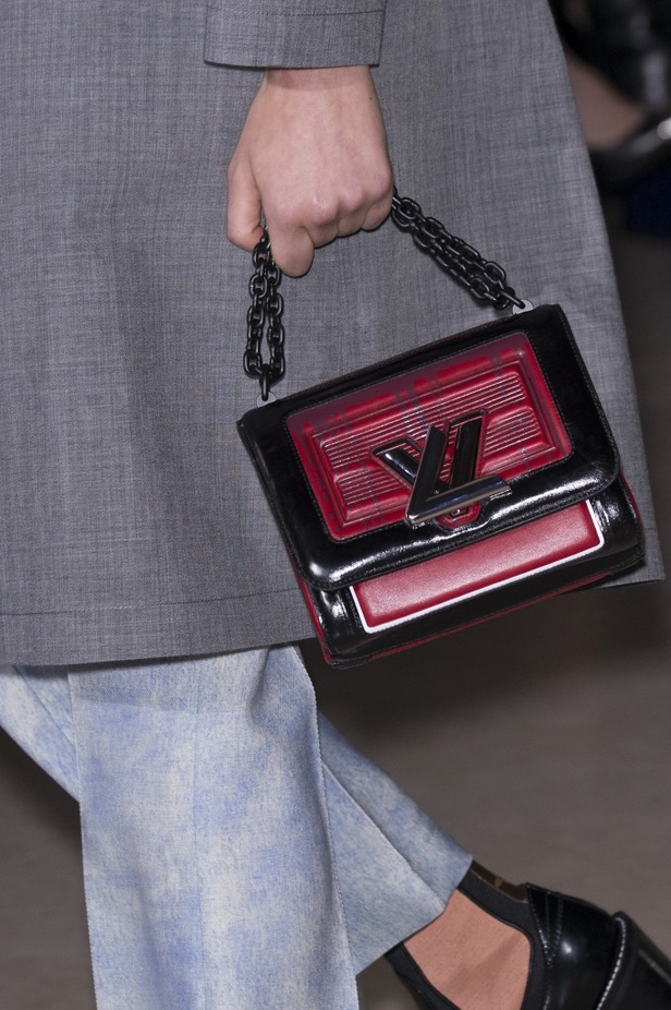 مجموعةلوي فيتون Louis Vuittonلخريف وشتاء 2017