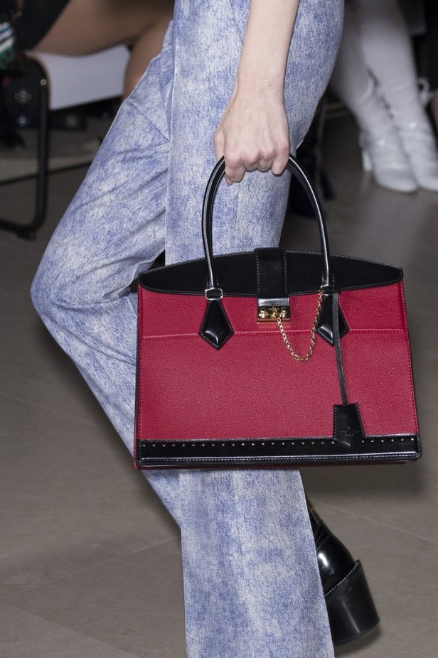 مجموعةلوي فيتون Louis Vuittonلخريف وشتاء 2017