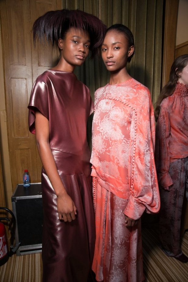 مجموعة جون غاليانو لموسم خريف وشتاء 2017-2018