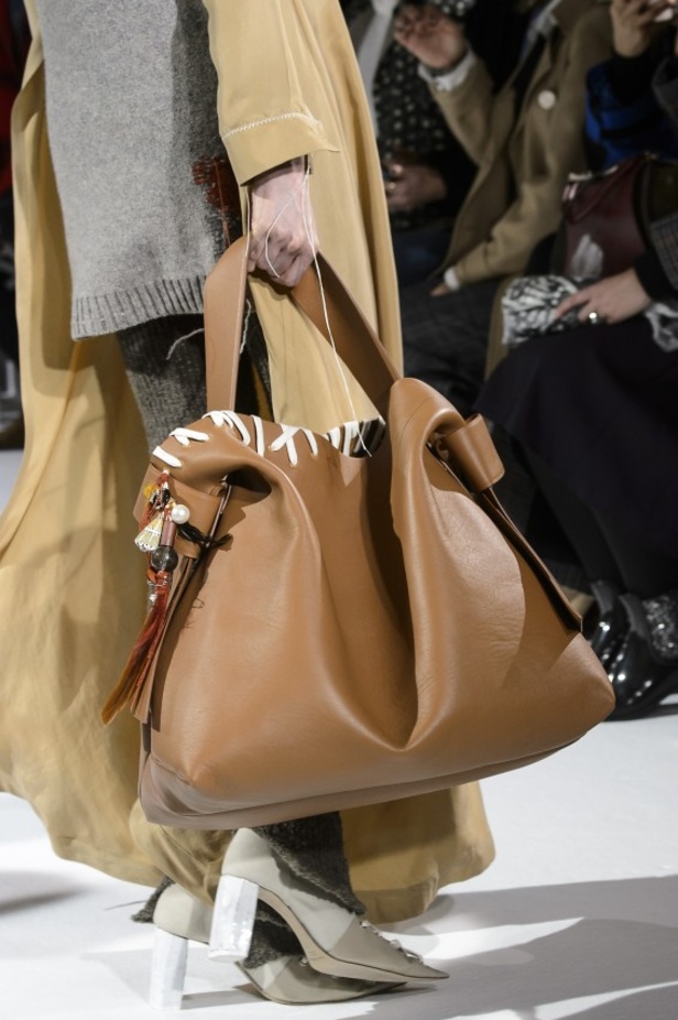 مجموعةAcne Studios  لخريف وشتاء 2017