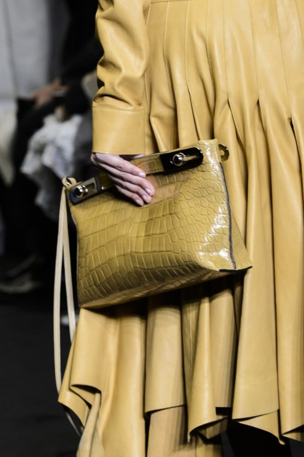 مجموعة لويفي Loewe لخريف وشتاء 2017